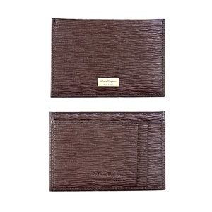 ✨💕 Salvatore Ferragamo embossed calfskin wallet cardholder 💳 💵 ✨
